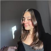 Profesora de todas las materias para niños de primaria